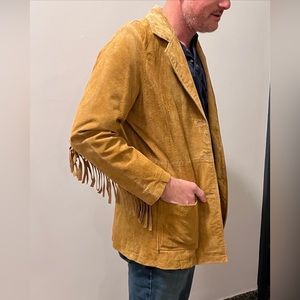 Deadstock with tags mens suede fringe tan jacket. Size mens medium/ women’s Lg